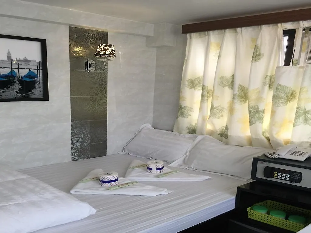 Guest house Skycity Hostel Hong Kong China